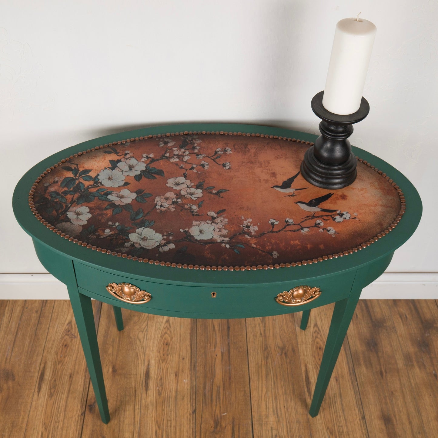 Vintage Green & Copper Oval Table – Upcycled in Botanical Elegance