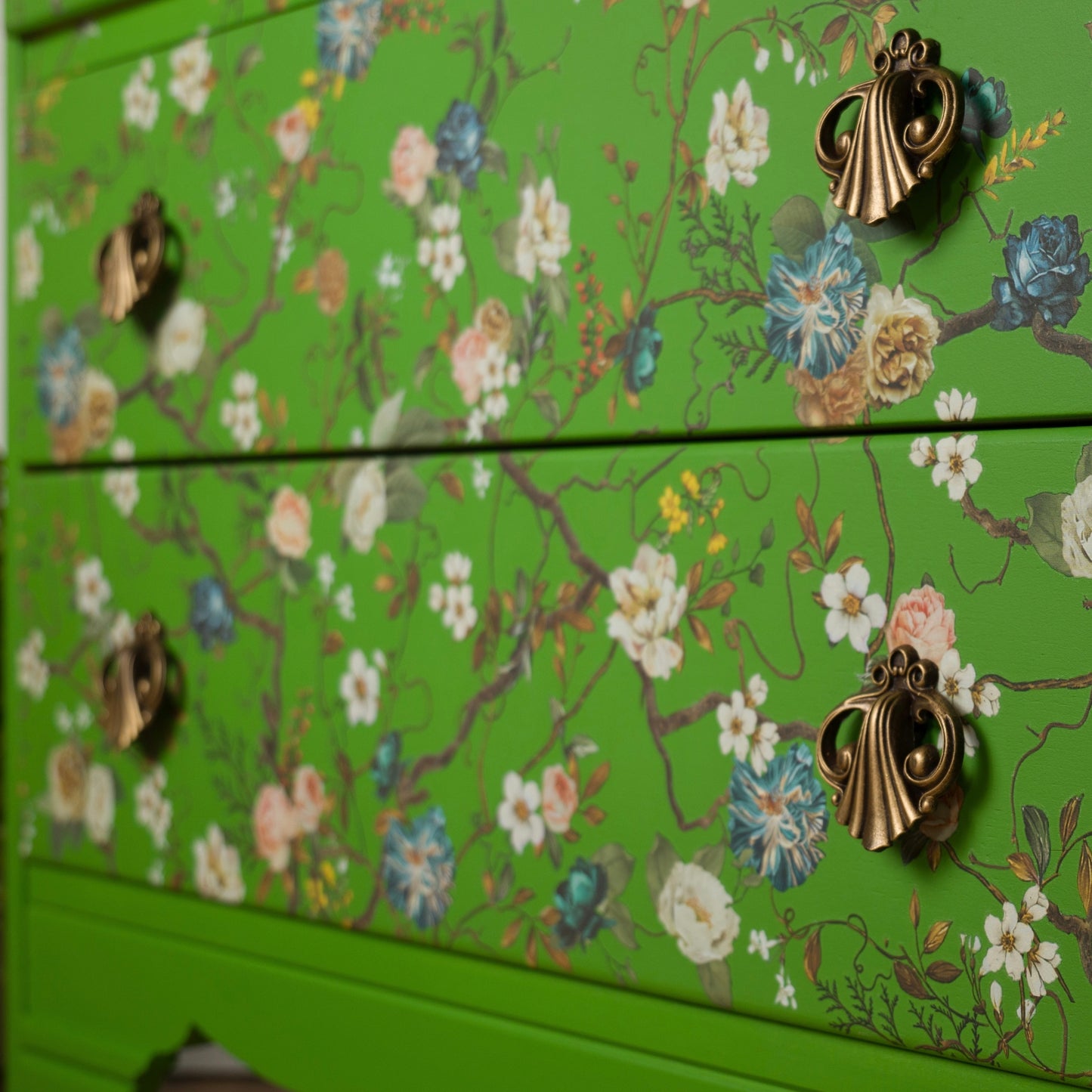 Upcycled Hand-Painted Vintage Chest of Drawers – Botanical Floral Design in Vibrant Green