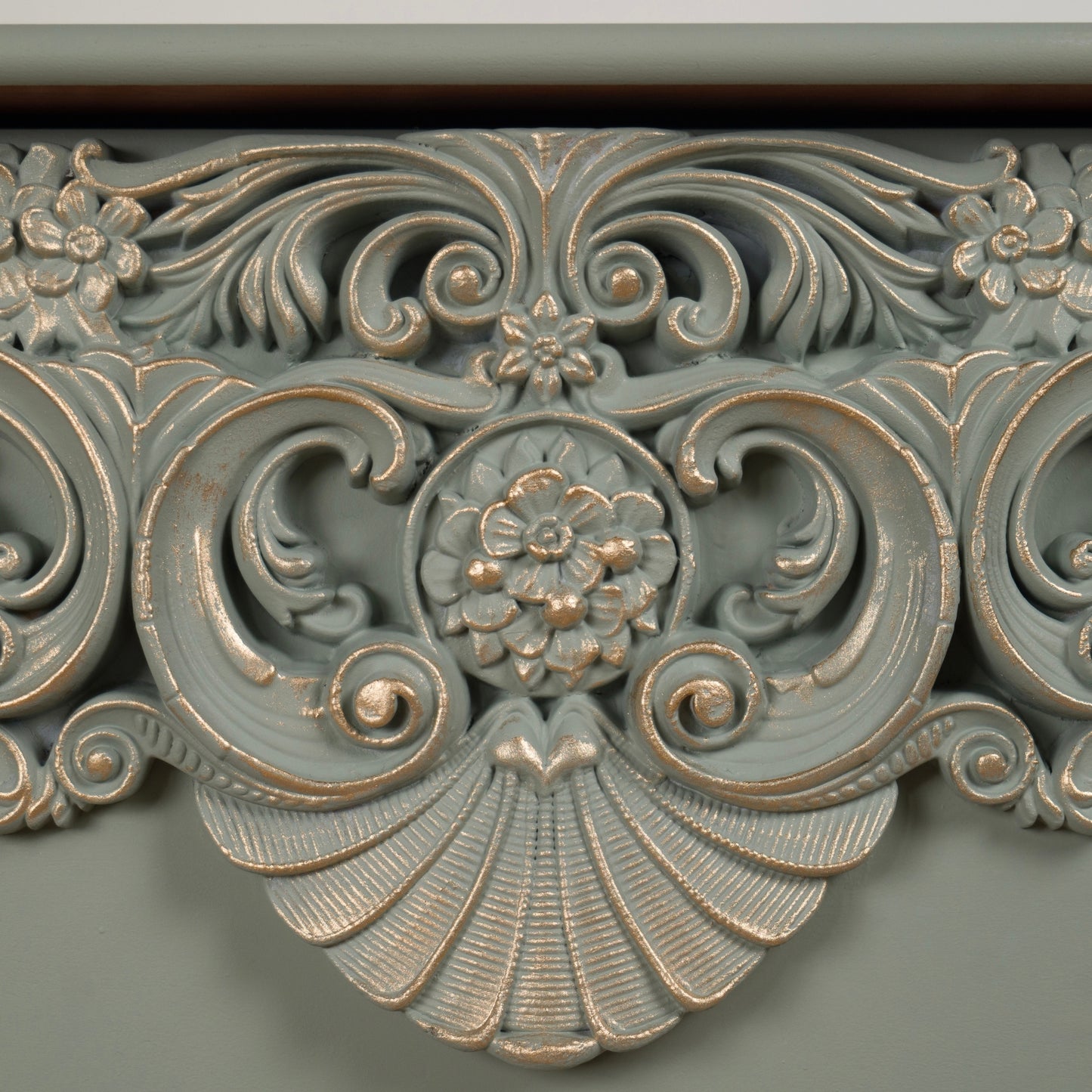 Upcycled Stag Minstrel Blanket Box – Oxford Fog, WoodUbend Carving & Pale Gold Accents