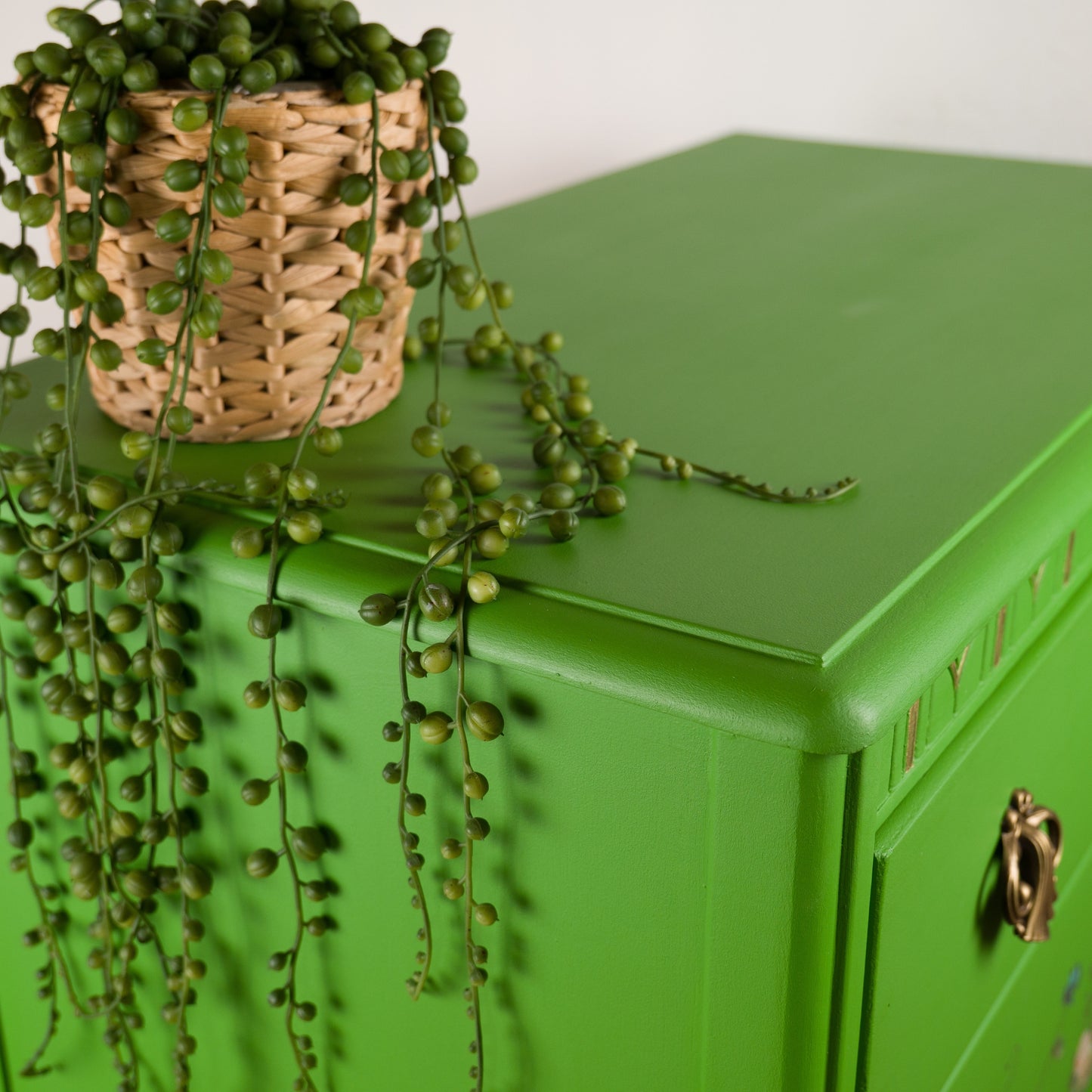 Upcycled Hand-Painted Vintage Chest of Drawers – Botanical Floral Design in Vibrant Green