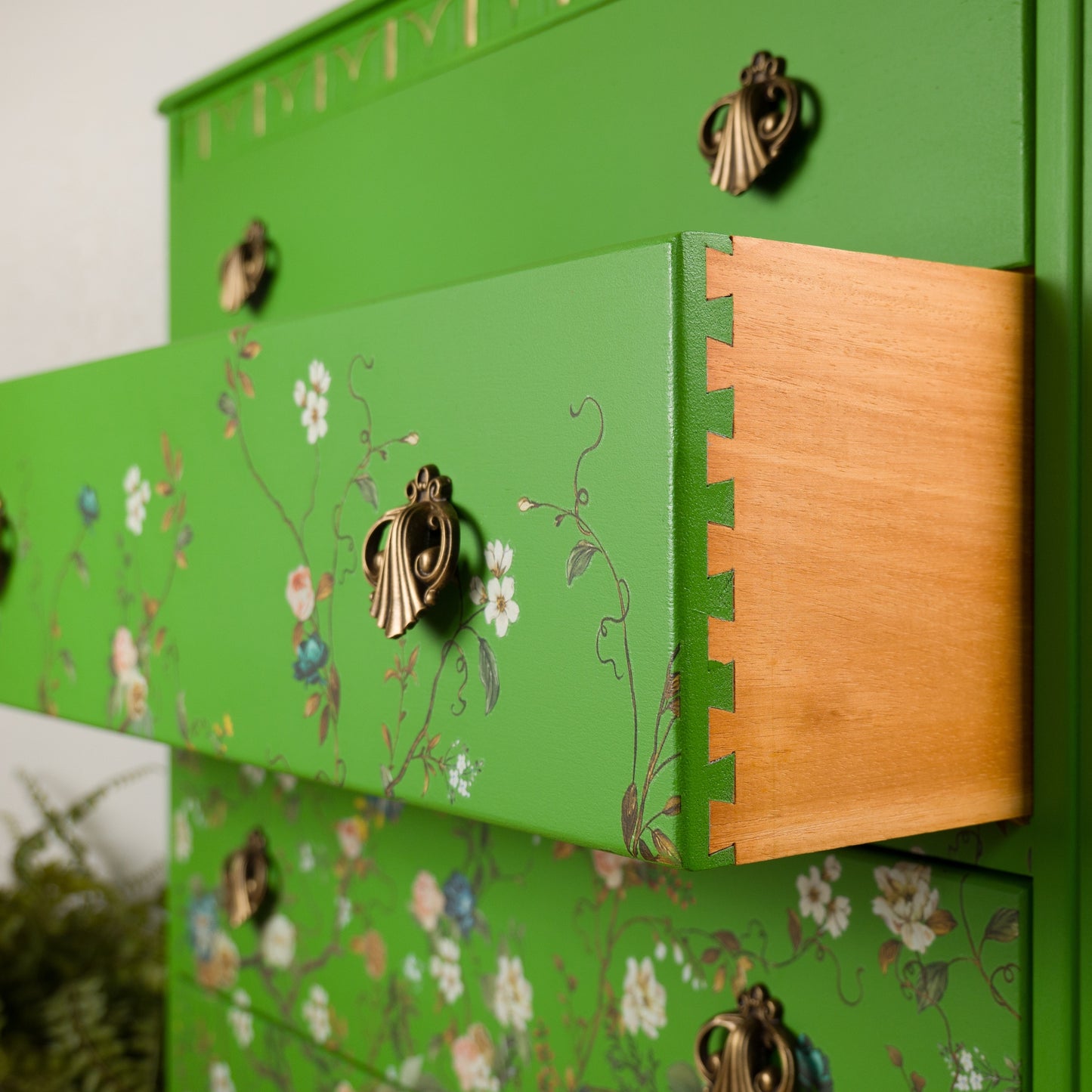 Upcycled Hand-Painted Vintage Chest of Drawers – Botanical Floral Design in Vibrant Green