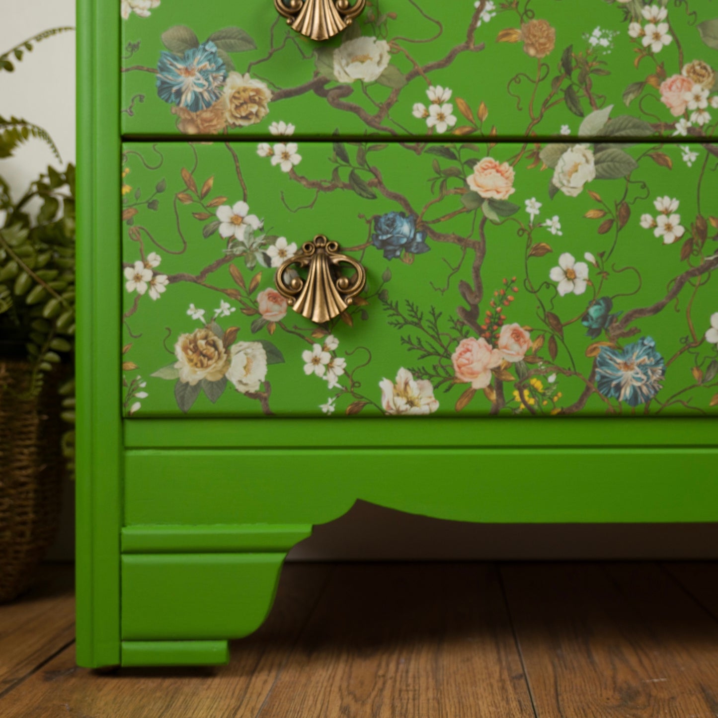 Upcycled Hand-Painted Vintage Chest of Drawers – Botanical Floral Design in Vibrant Green